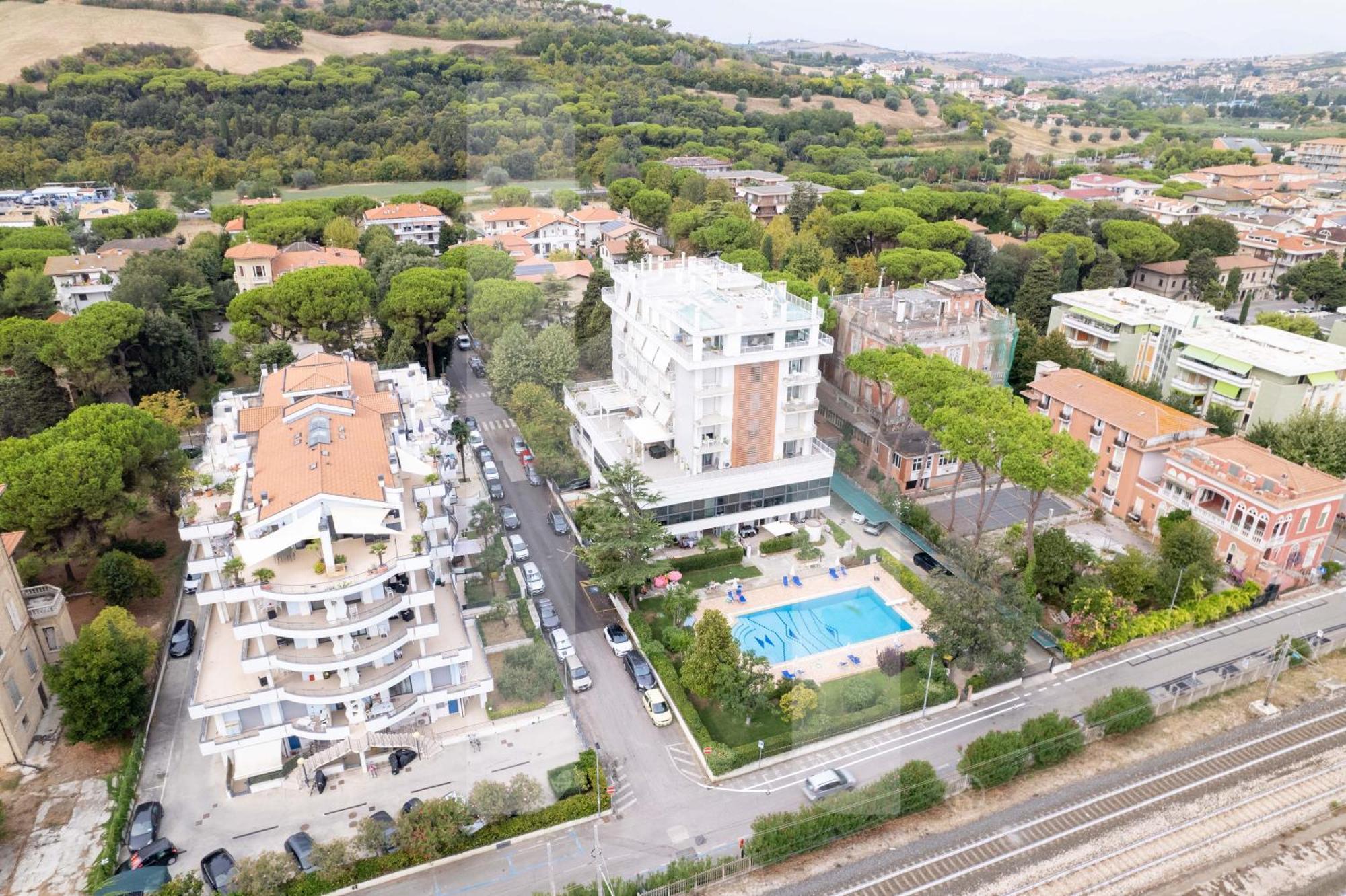 Homiday - Residence Prestige Pineto Exterior foto
